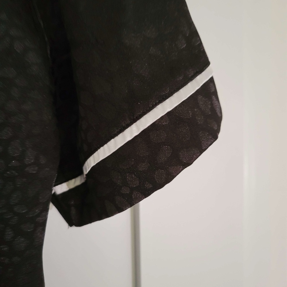 BGBG MAX AZRIA black button up shorts pajama set w/ animal spot print pattern - Picture 7 of 14